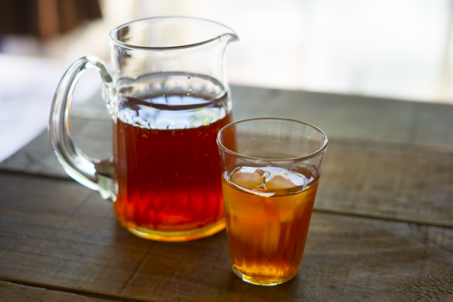 麦茶とほうじ茶の原料・成分・効能の違い ノンカフェインなのはどっち？
