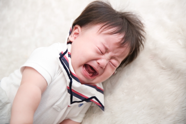 子供の手足口病の口内炎はいつ治る？痛みがある時の食事や赤ちゃんの場合は？