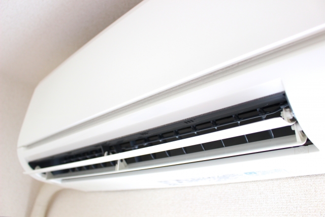 エアコンの冷房と除湿の違いと使い分け 電気代が安いのは？